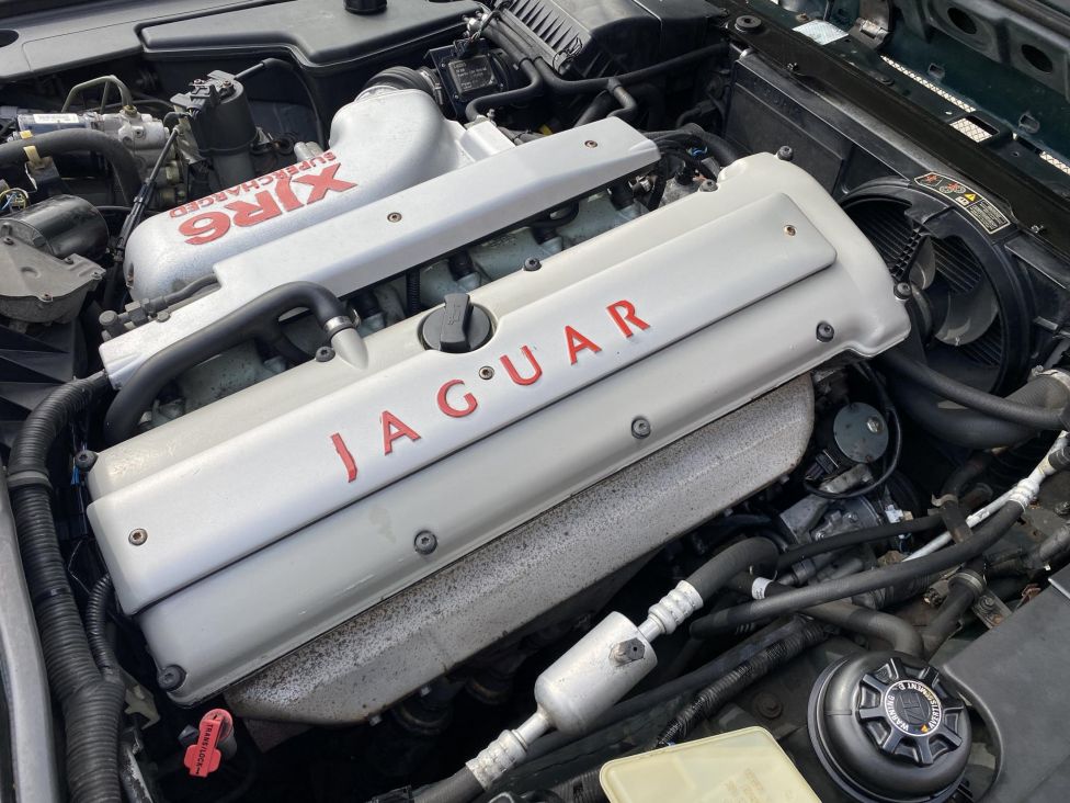 1996 Jaguar XJR-6 4.0 Auto Photograph
