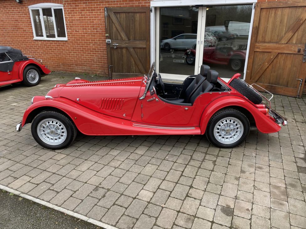 2000 Morgan plus 8 3.9L with ECU chip and only 1 owner from new! Photograph