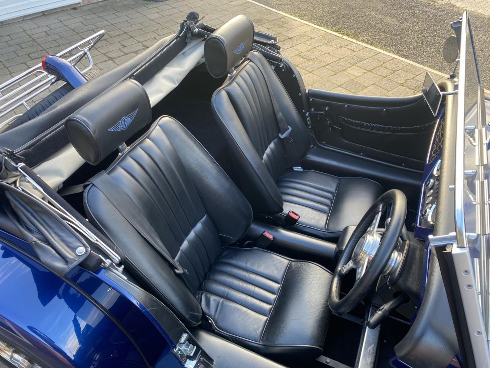 2015 Morgan +4 GDI low mileage and special colour! Photograph