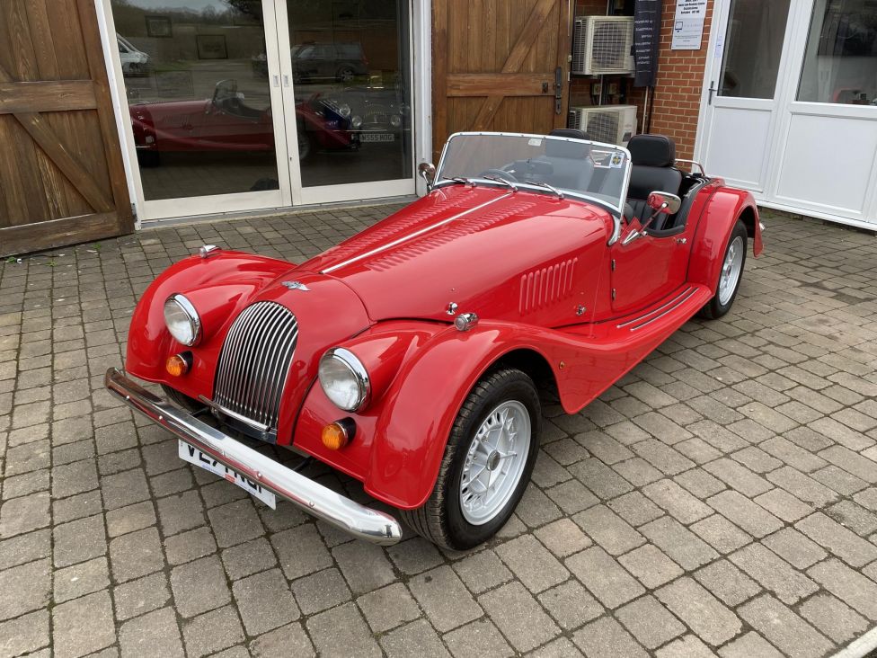 2000 Morgan plus 8 3.9L with ECU chip and only 1 owner from new! Photograph