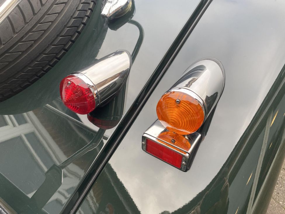 1999 Morgan Plus 8 4.6L Photograph