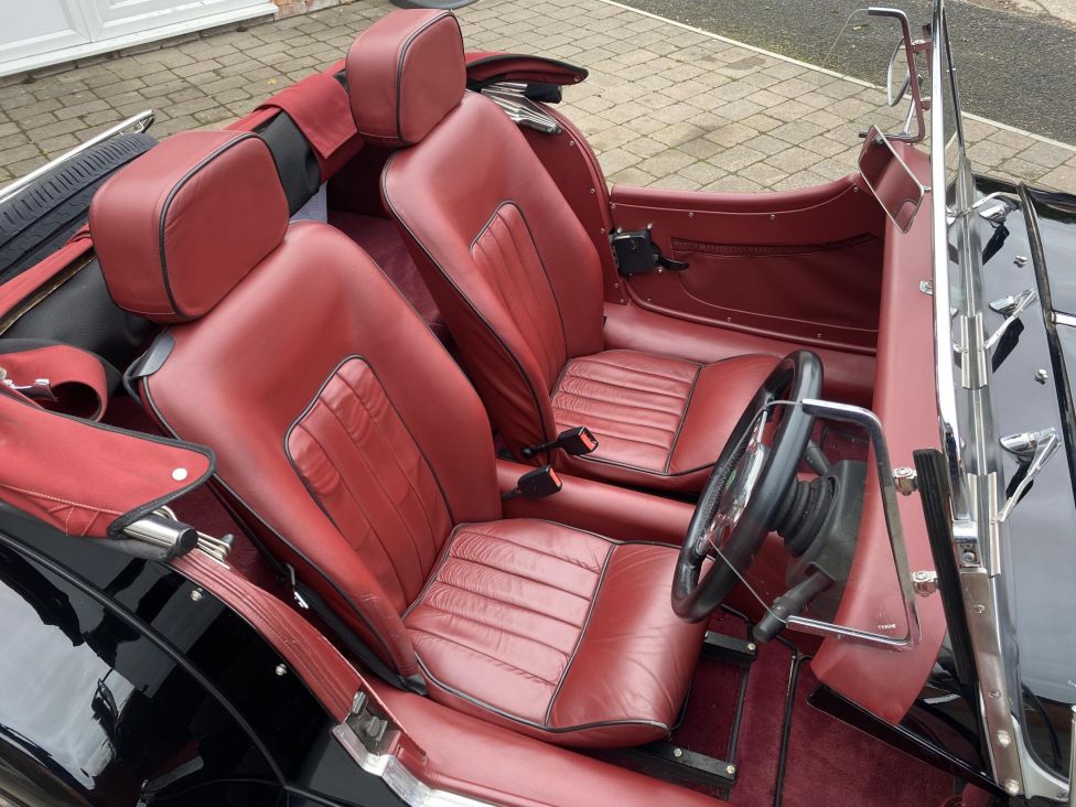 2000 Morgan Plus 8 4.6L – One Owner, low mileage. Photograph