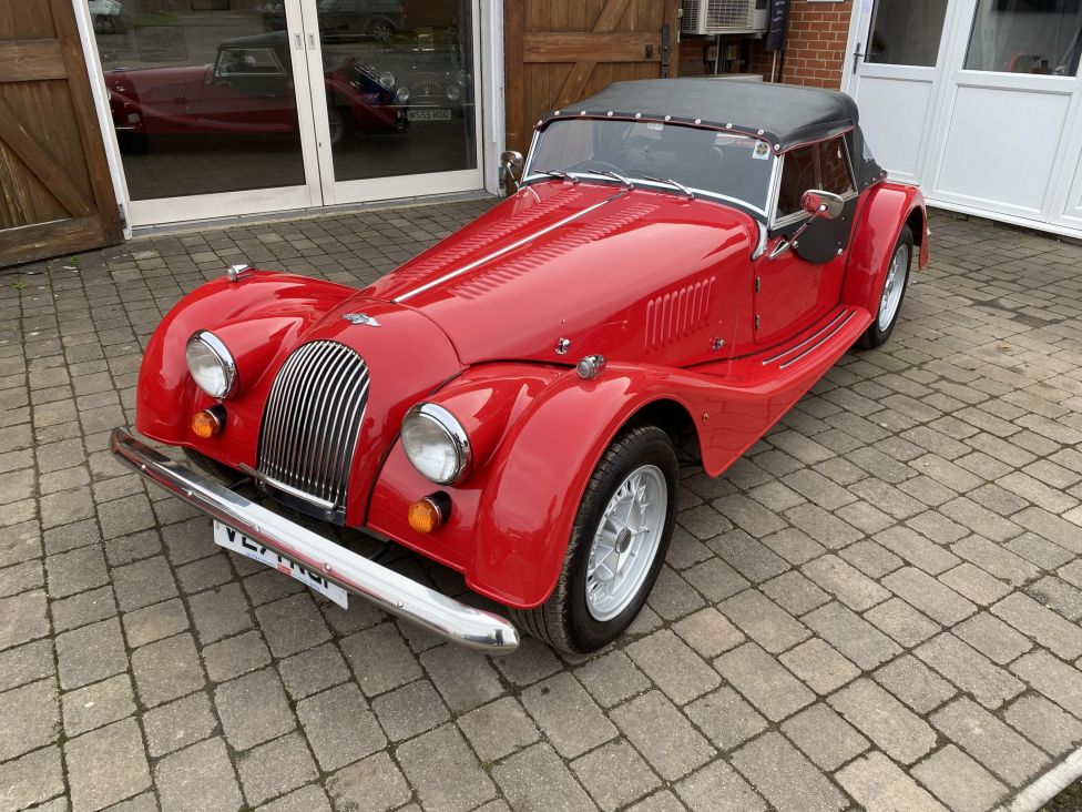 2000 Morgan plus 8 3.9L with ECU chip and only 1 owner from new! Photograph