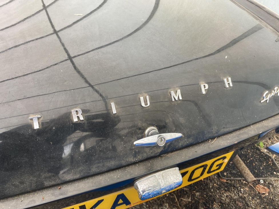 Barn find 1969 triumph Spitfire mk3 for restoration. Photograph